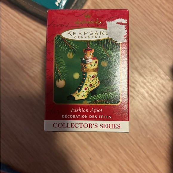 Hallmark Fashion A Foot series - Picture 2 of 6